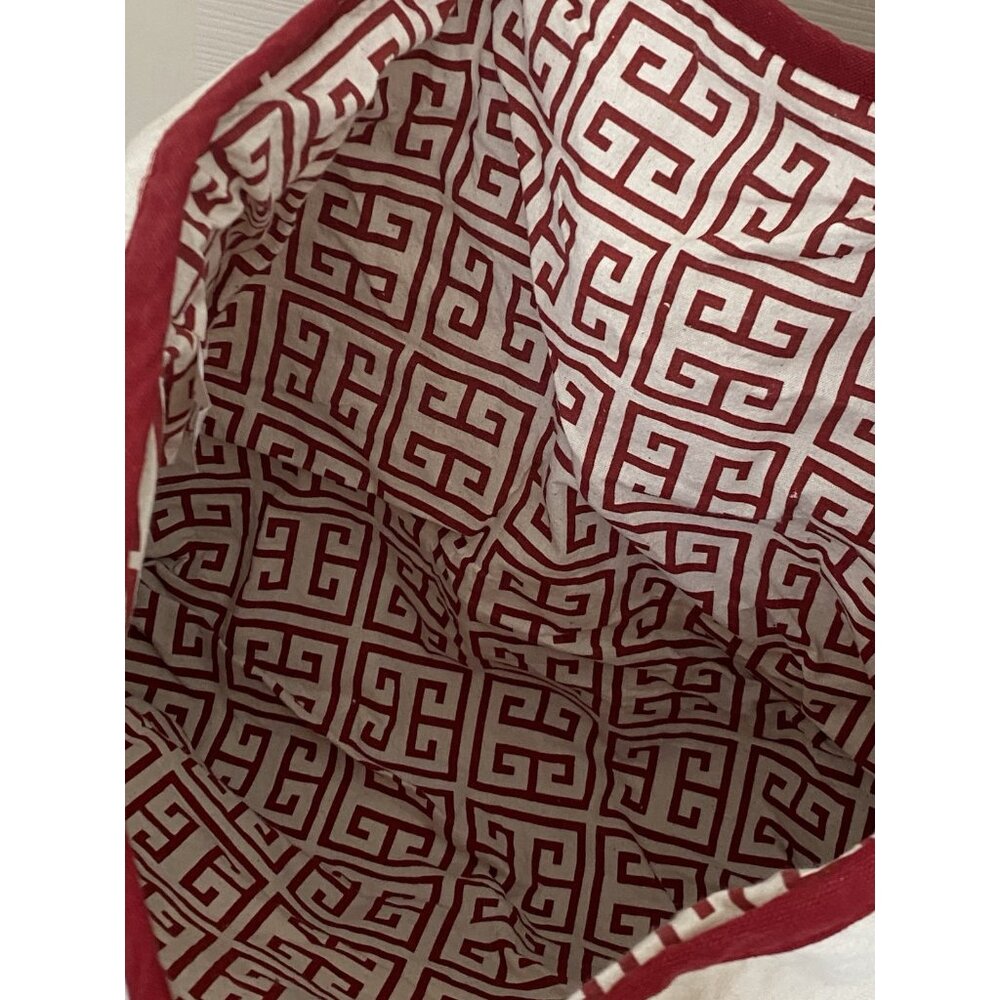 Nantucket Distributing Tote Bag - Initial P - Beach, Pool Theme - Red & Cream - Picture 5 of 8